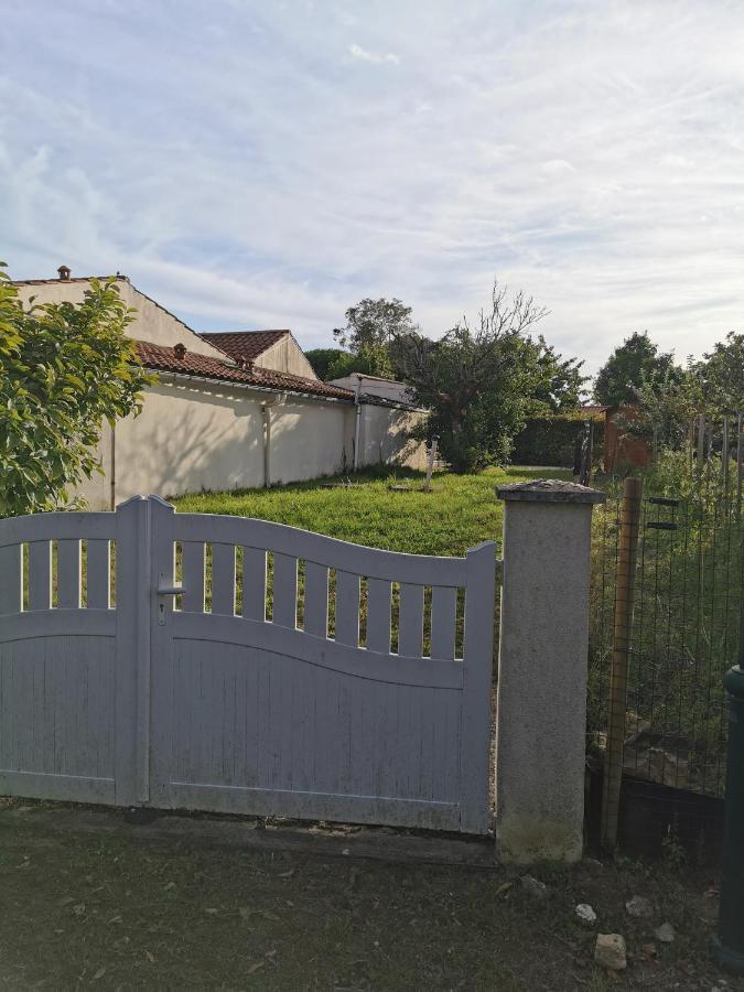Comme A La Maison La Jonchere Buitenkant foto